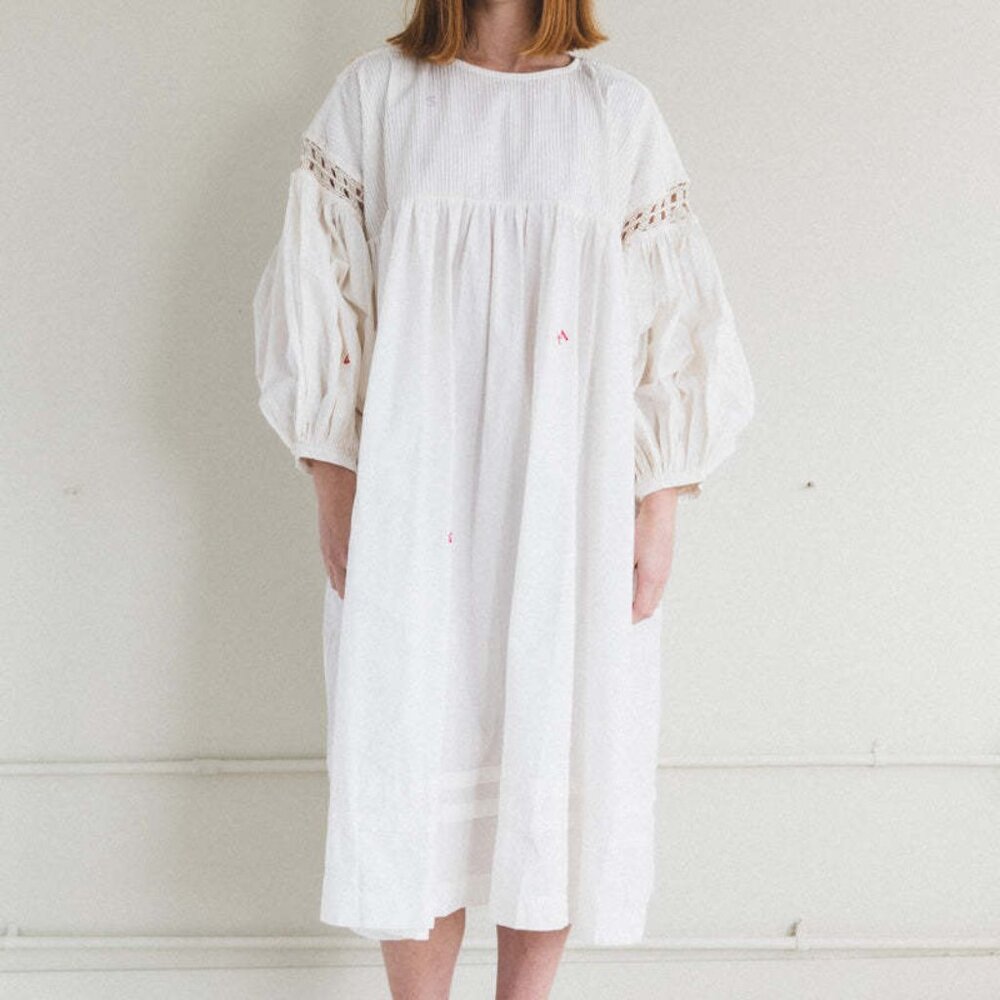 Story MFG. Mon Dress in Ecru Top Stitch - Picture 4 of 10